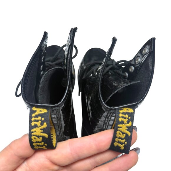 Dr. Martens 1460 Patent Croc Emboss Boots – US 8 / EU 39 – Excellent Condition - Picture 16 of 17